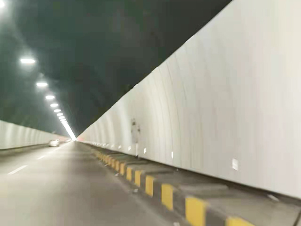 重慶慈母山隧道防火板工程案例